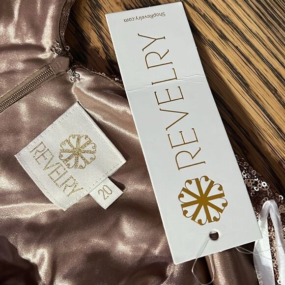 Revelry Bijou Rose Gold Sequins Dress Size 20 C30 - Picture 11 of 12